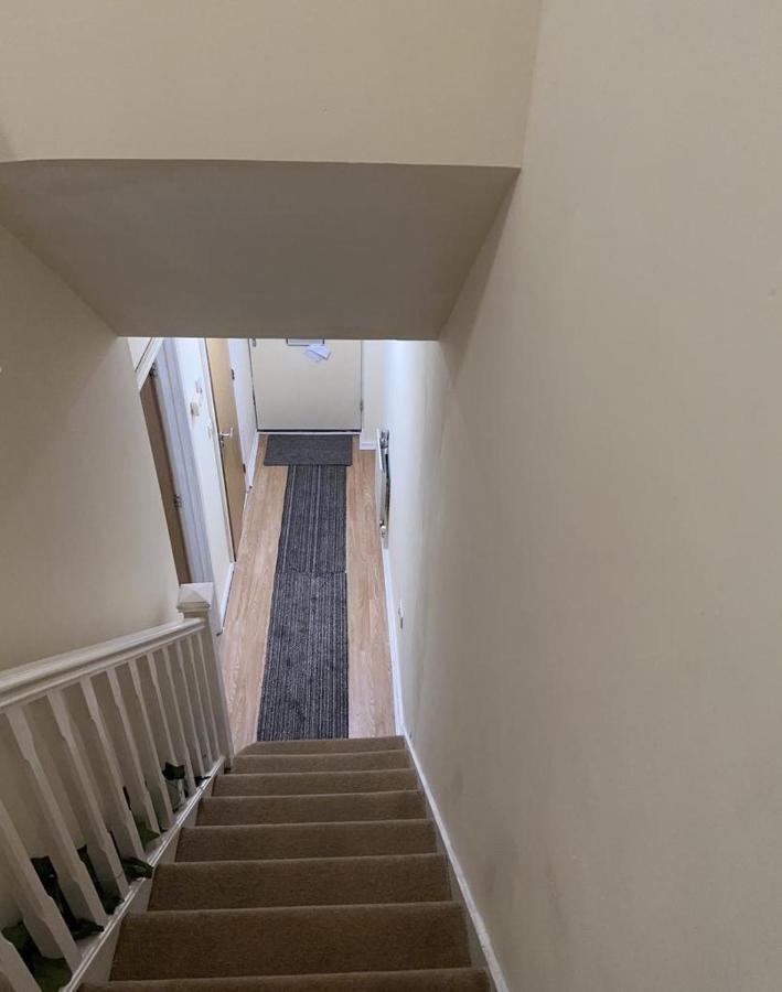 Rooms 7 Minutes From Etihad Manchester Exterior photo